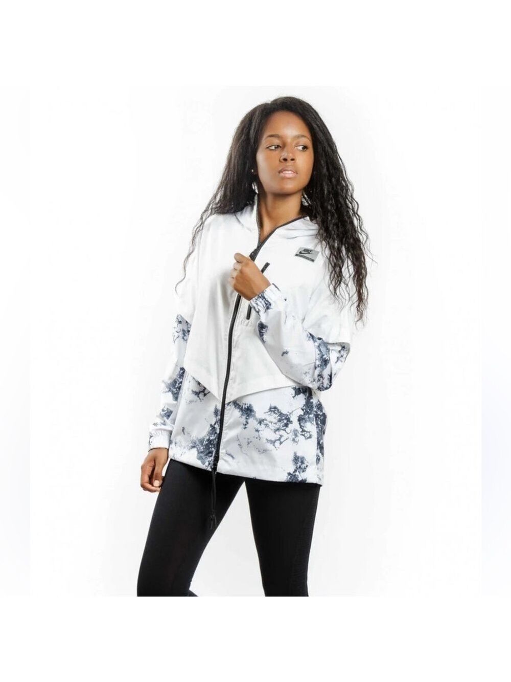 NIKE SPORTSWEAR INTERNATIONAL JACKET